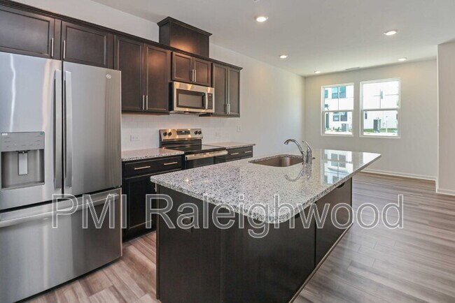 Building Photo - 1515 Crescent Townes Wy