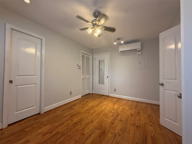 Building Photo - 1447 Heights Blvd