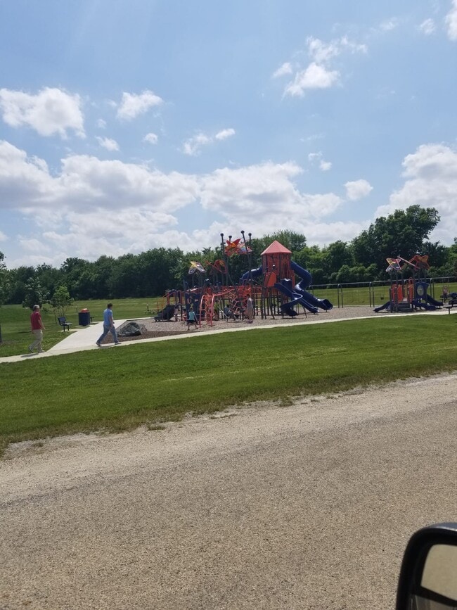 COLBERT PARK - 102 Essex Ln