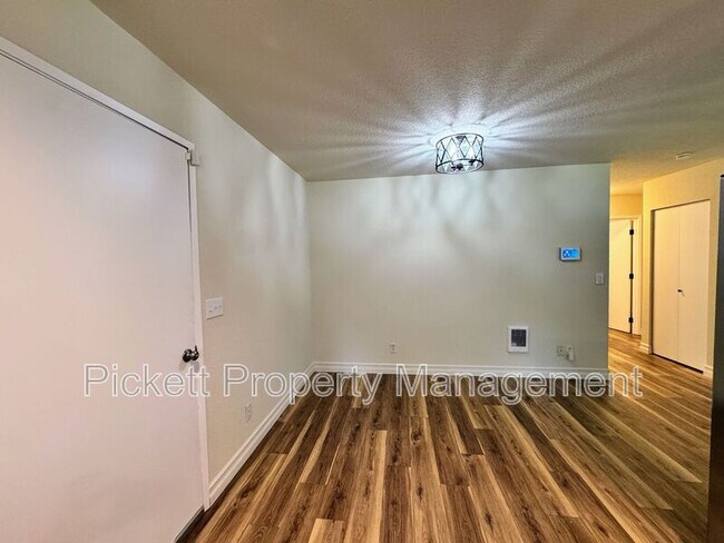 Building Photo - 4402 Big Beef Crossing NW