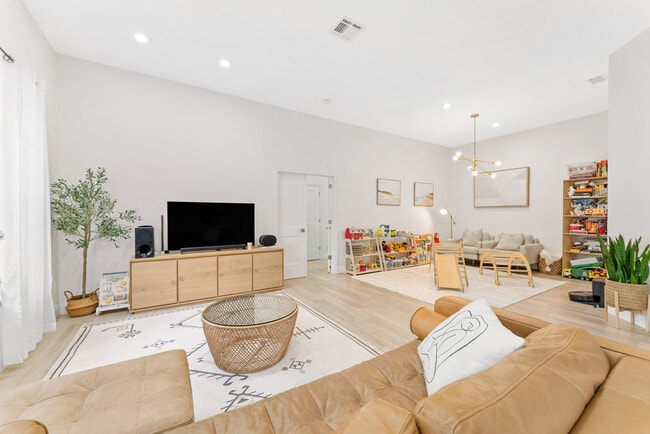 Building Photo - 22831 Warrick Wood Ct