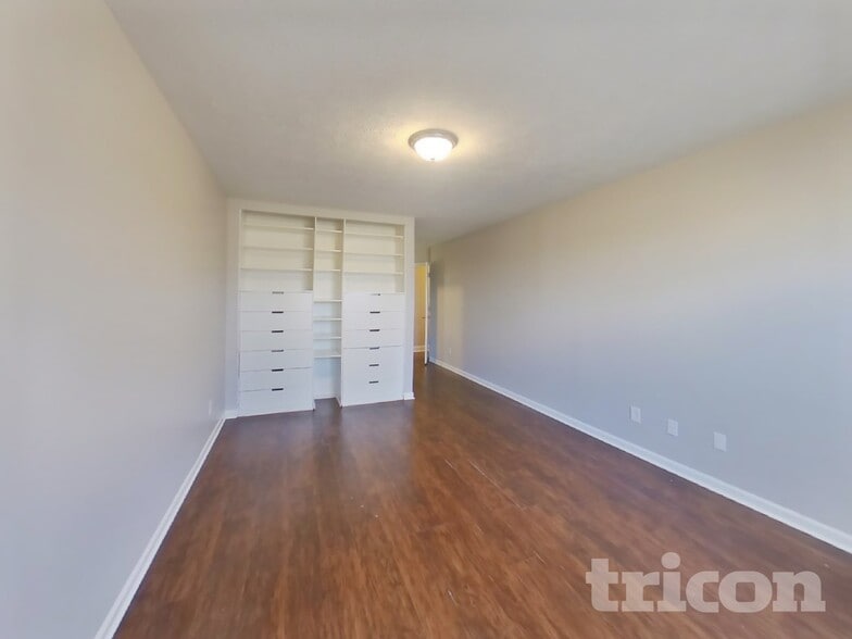 Building Photo - 20131 Marie Ct