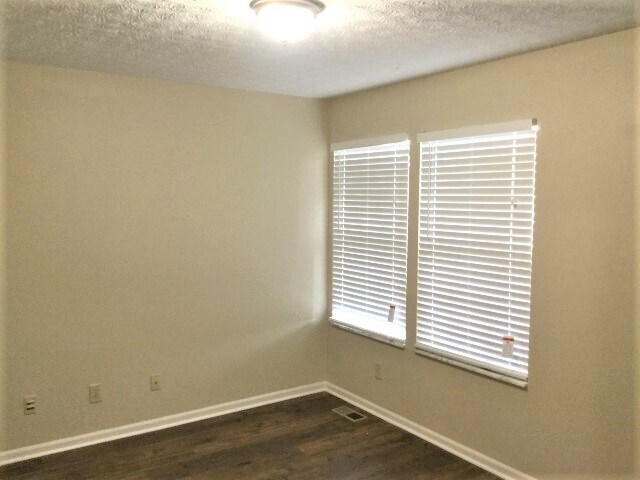 Building Photo - 742 Keltoncrest Dr