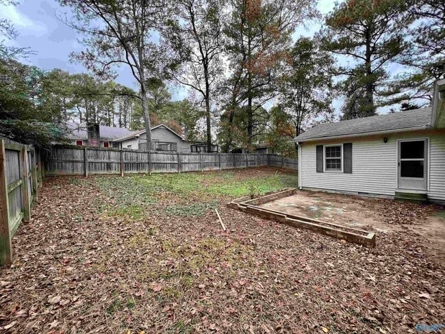 Building Photo - 15411 Rise St