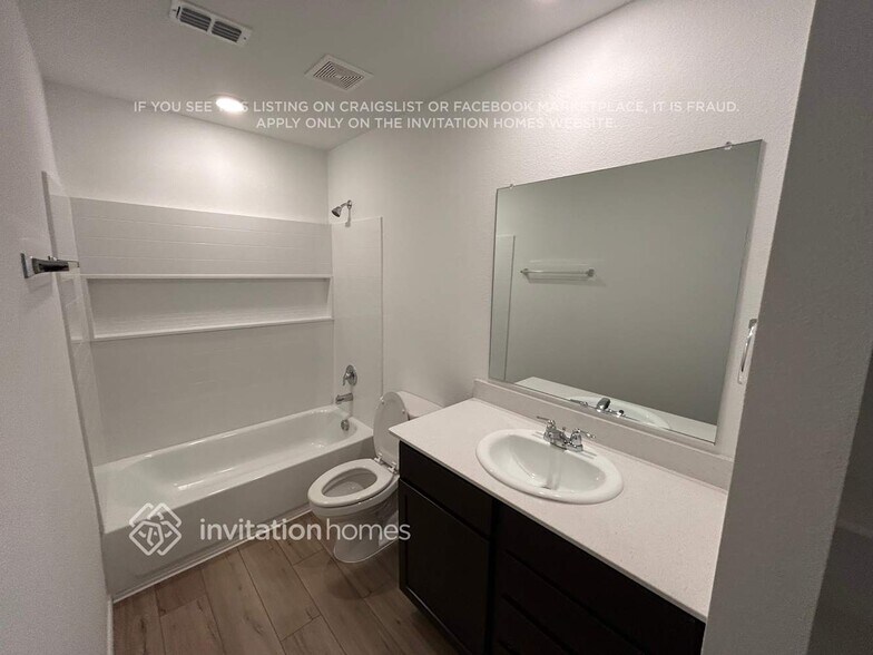 Building Photo - 3212 Crestone Dr