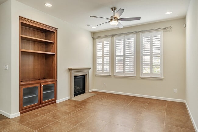 Building Photo - 5266 Fioli Loop