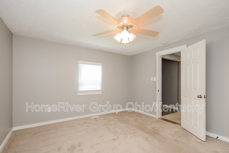 Building Photo - 2238 Cosmos Dr