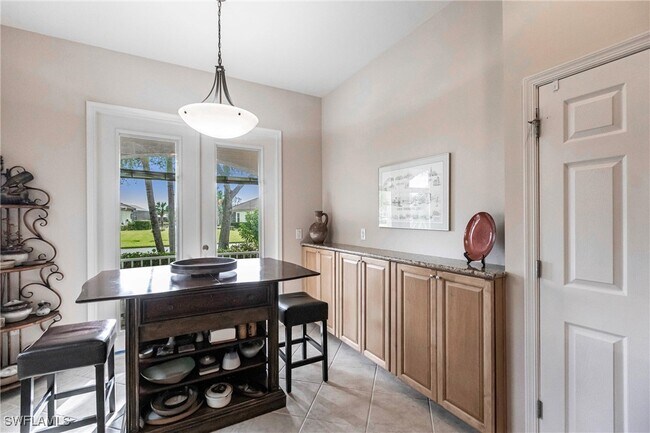 Building Photo - 3640 Lakeview Isle Ct