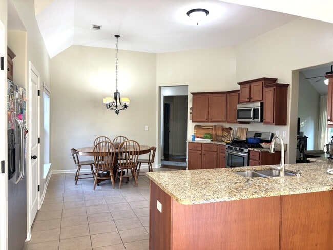 Building Photo - 6399 William Hill Dr