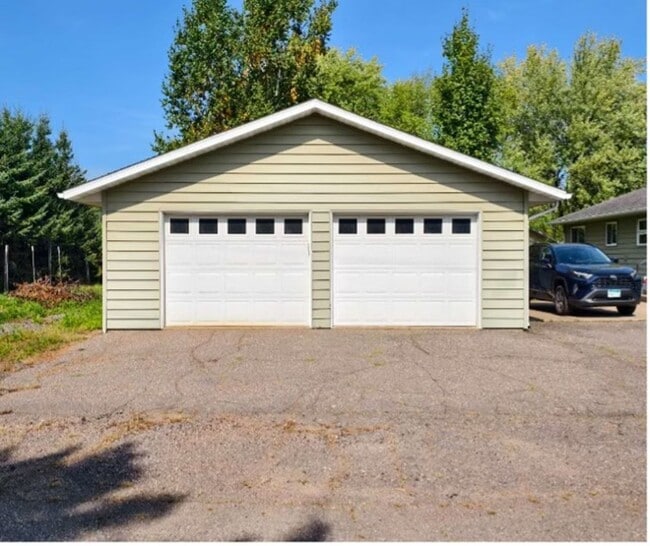 Building Photo - Click the “Apply Now” button or email wapmrentals@gmail.com for a prompt response.