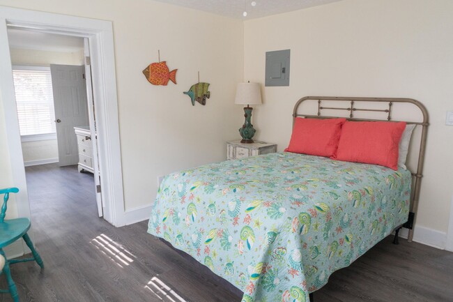 Building Photo - Beautiful Three Bedroom with Private Beach...