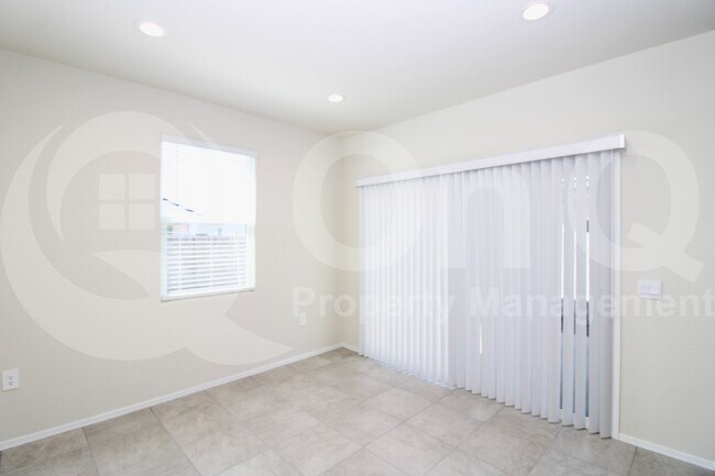 Building Photo - 18577 W Bronco Trl