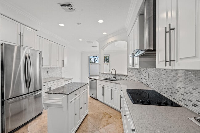 Building Photo - 1468 Mariner Way