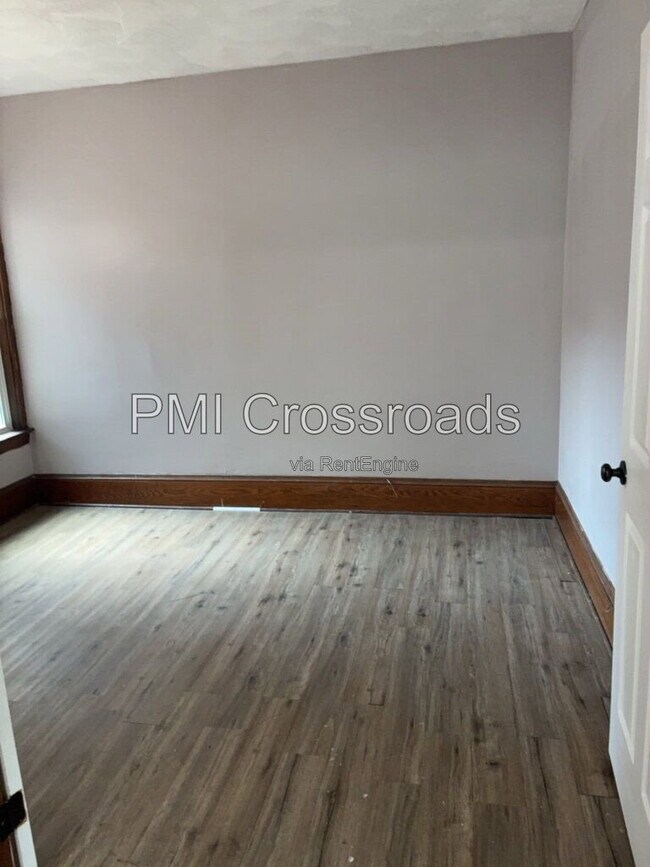 Building Photo - 1388 W 91st St
