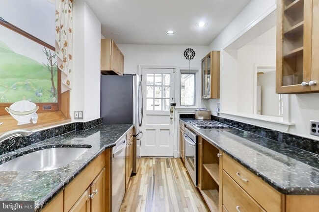 Building Photo - 5138 Nebraska Ave NW