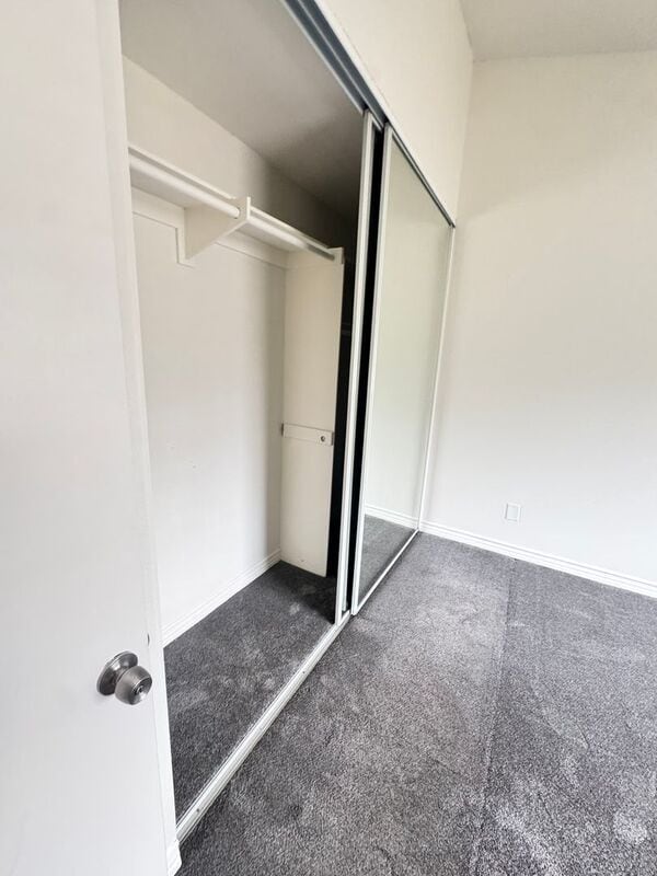 Building Photo - 8784 Pine Crest Pl