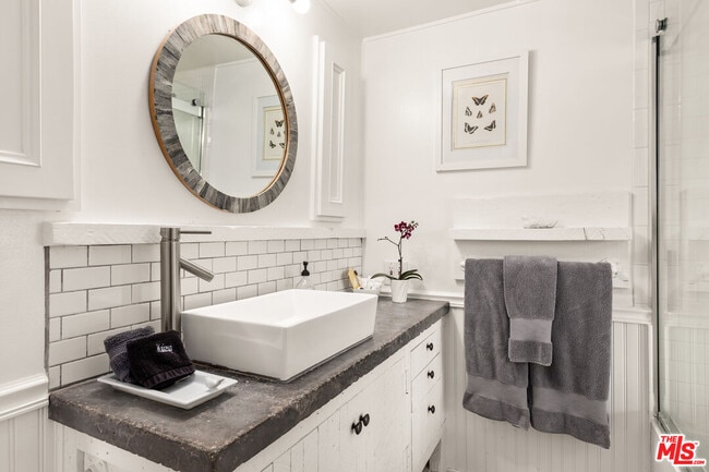 Building Photo - 1553 Penny Rd