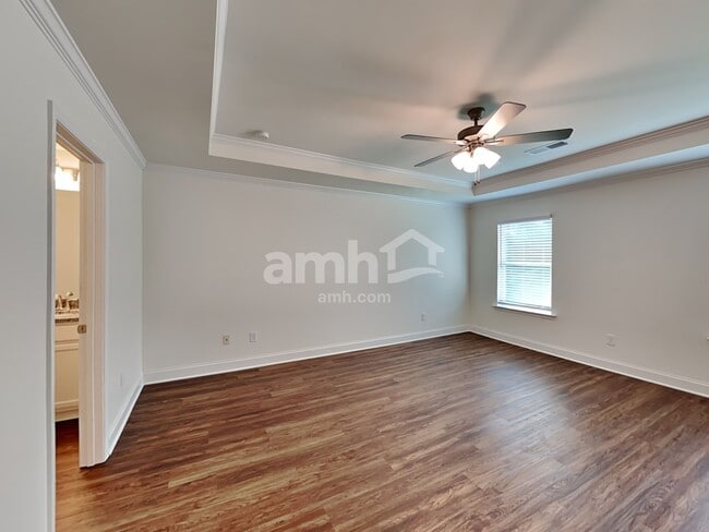 Building Photo - 542 Slew Dr