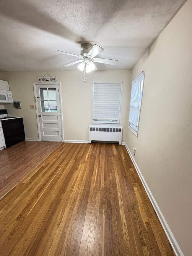 Building Photo - 4br Home for rent in Bethlehem PA