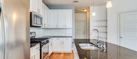 Building Photo - 2215 Capulet St