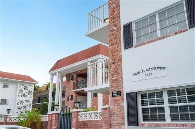 Building Photo - 2424 NE 9th St