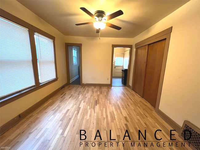 Building Photo - 1 br, 1 bath House - 9th Street Apartments...