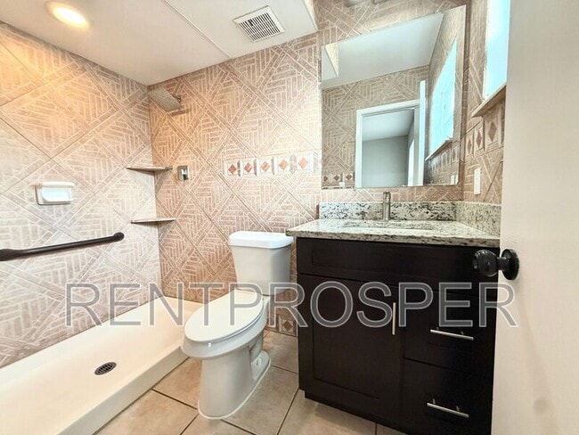 Building Photo - 376 Imperial Dr