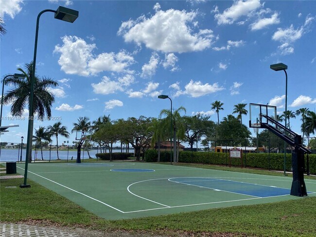 Building Photo - 18744 SW 28th Ct