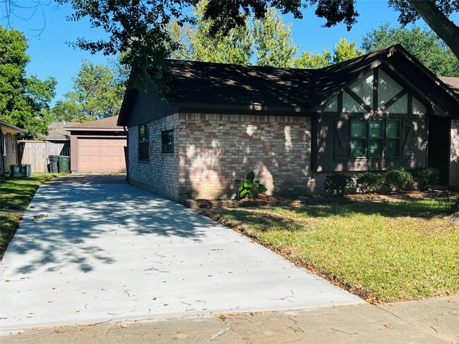 Building Photo - 1846 Michele Dr