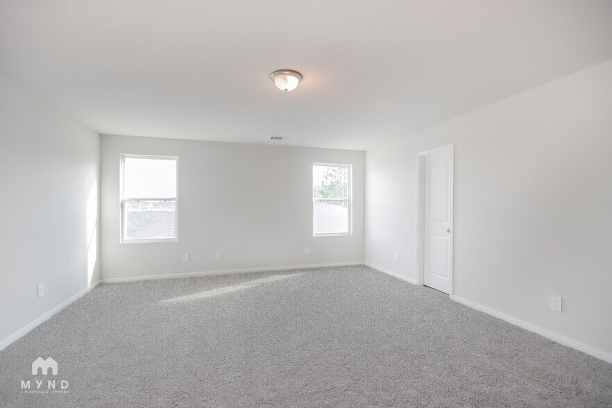 Building Photo - 15819 Del Norte Dr