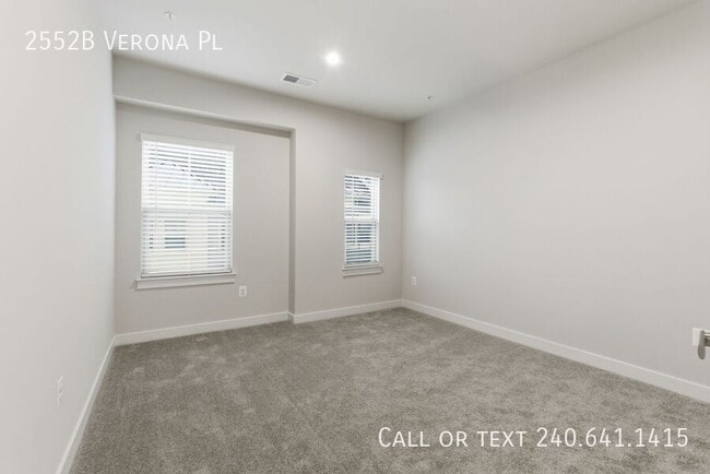 Building Photo - 2552 -B Verona Pl