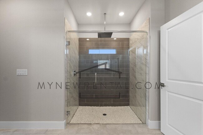 Building Photo - Deposit-Free! Modern, energy efficient hom...