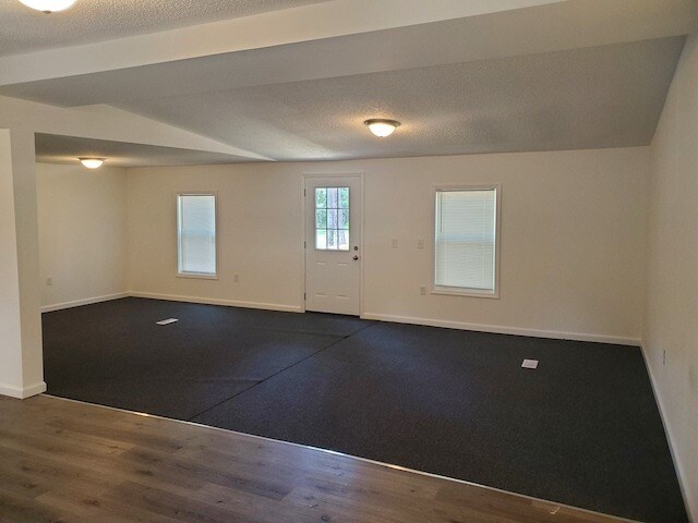Building Photo - 515 Swinson Rd