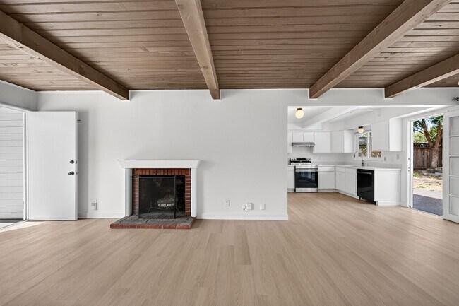 Building Photo - Freshly Renovated Single-Story Home with Huge Backyard & Prime Commuter Location!