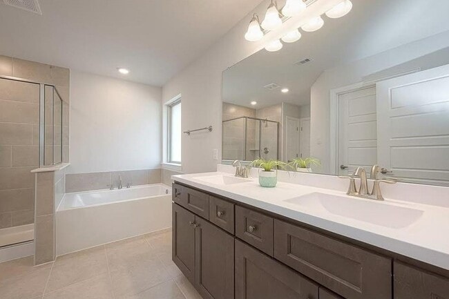 Building Photo - 13308 Diamond Reef Ln