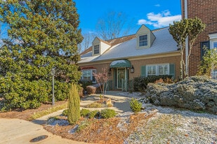 Building Photo - 3722 Moss Creek Dr