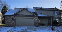 Building Photo - 4 BR 2 1/2 Bath LIKE NEW!   Carroll School...