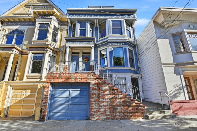 Building Photo - 778 Cole St