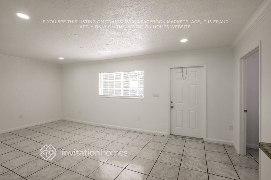 Building Photo - 14544 SW 105th Ct