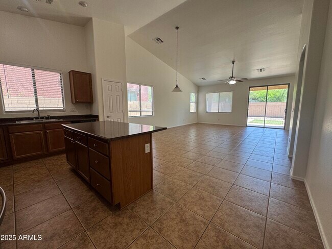 Building Photo - 6821 N 71st Dr