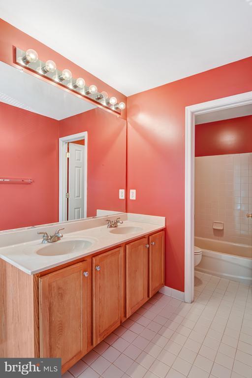 Building Photo - 14570 Collingham Pl