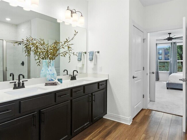 Building Photo - 125 Slenderleaf Dr