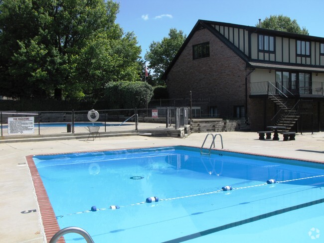 Building Photo - Richland Park Apartments