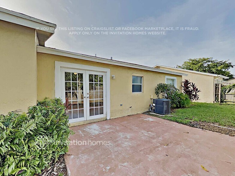 Building Photo - 5535 Haverford Way