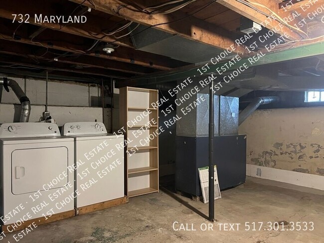 Building Photo - 732 Maryland-