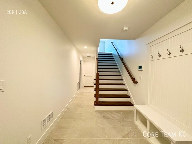 Building Photo - 7708 Main St