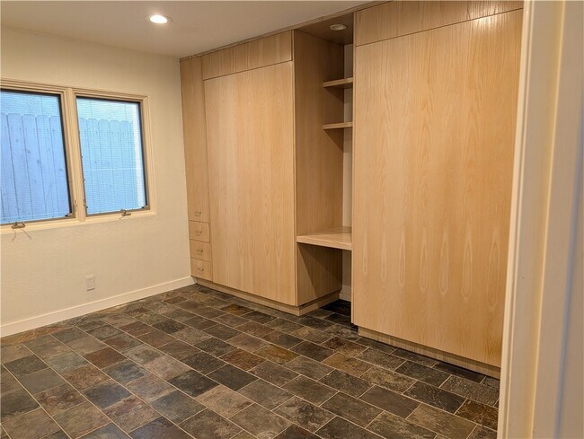 Building Photo - 1451 3rd St