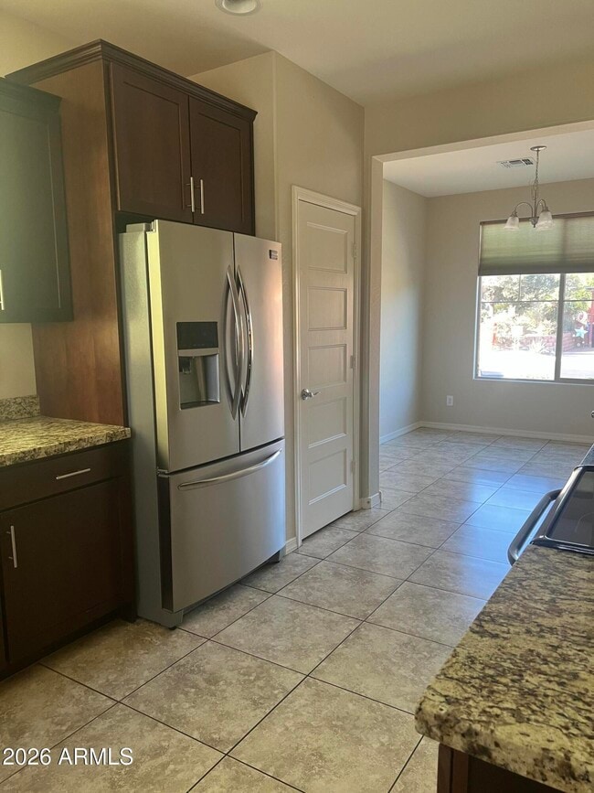 Building Photo - 1213 E Shangri La Rd