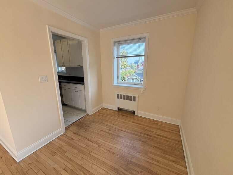 Building Photo - 153 Saint Paul St