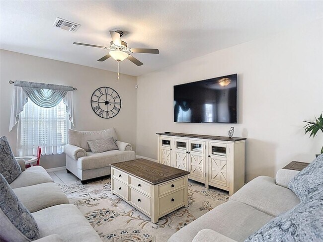 Building Photo - 403 Argyll Dr